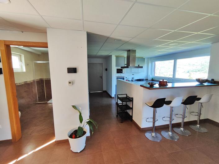 Image No.8-3 Bed Country Property for sale