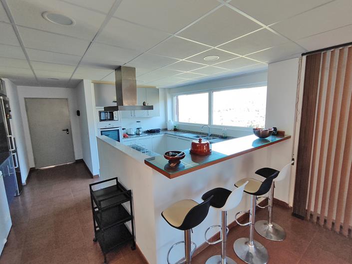 Image No.9-3 Bed Country Property for sale