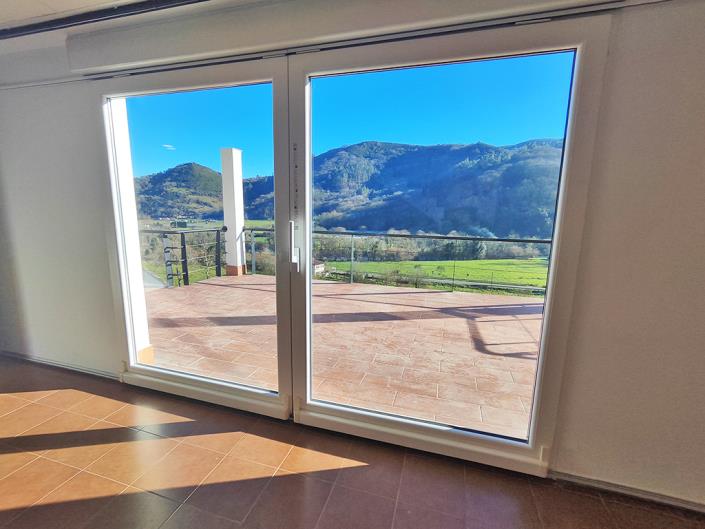 Image No.16-3 Bed Country Property for sale