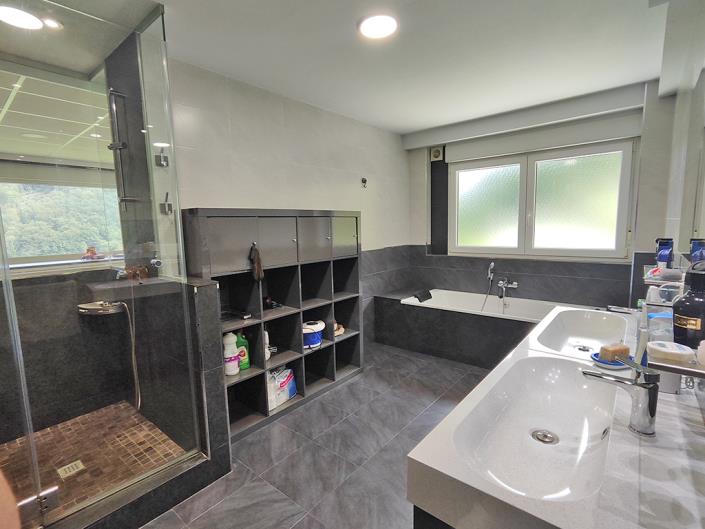 Image No.34-3 Bed Country Property for sale