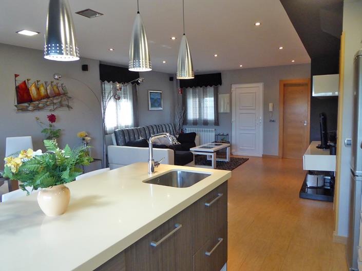 Image No.9-4 Bed House/Villa for sale