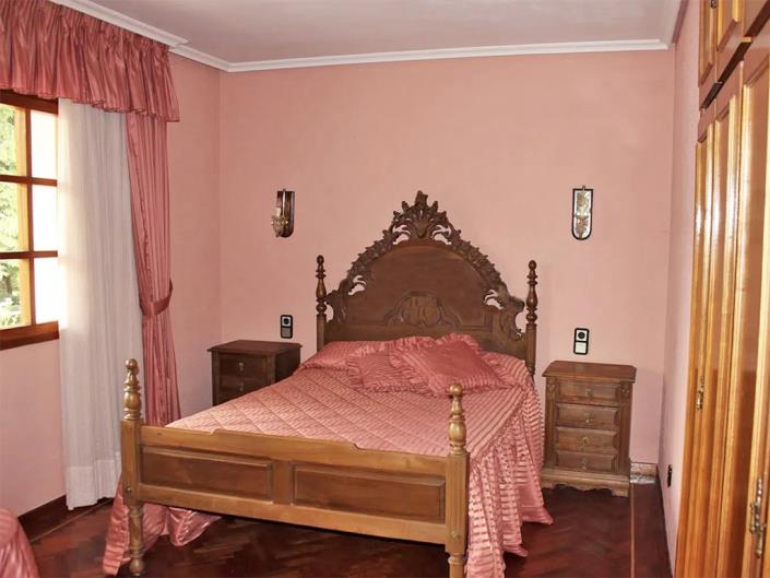 Image No.11-5 Bed Country Property for sale