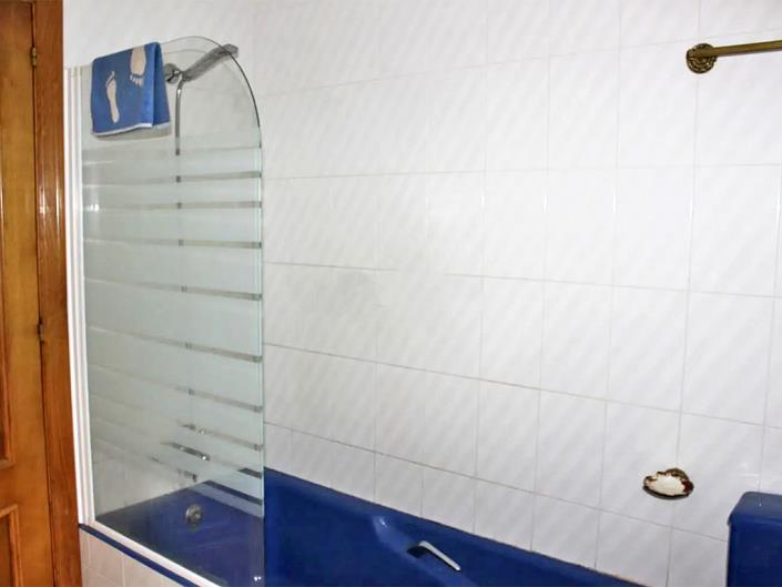 Image No.18-5 Bed Country Property for sale