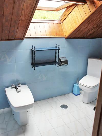 Image No.32-5 Bed Country Property for sale