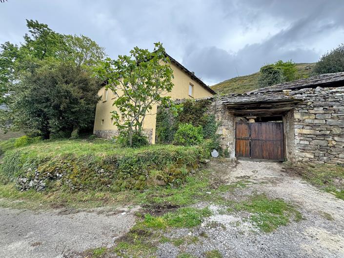 Image No.1-4 Bed Country Property for sale