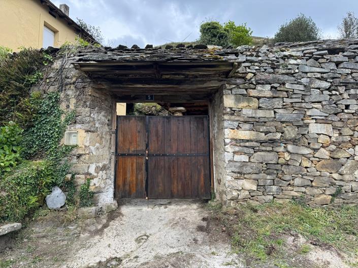 Image No.2-4 Bed Country Property for sale