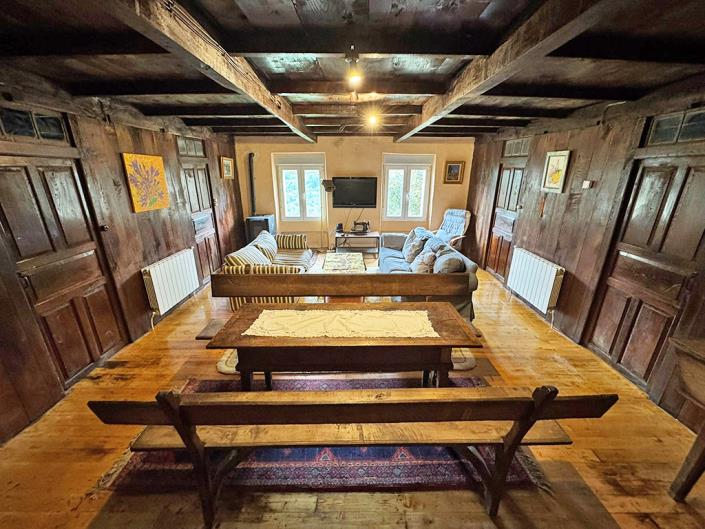 Image No.10-4 Bed Country Property for sale