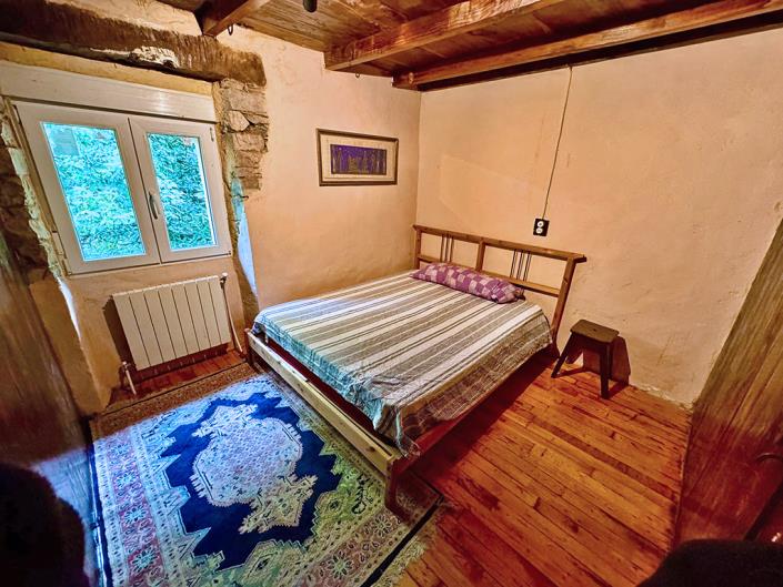 Image No.16-4 Bed Country Property for sale