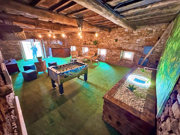 Image No.20-4 Bed Country Property for sale