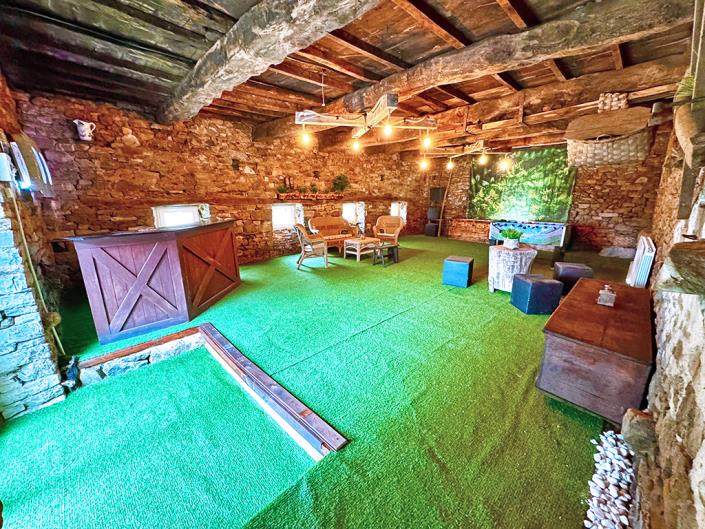 Image No.22-4 Bed Country Property for sale