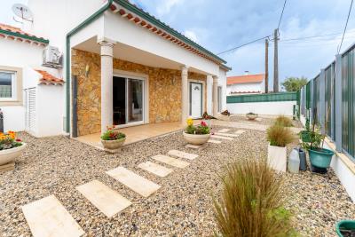 Entrance-to-the-villa