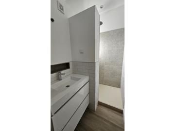Bathroom_1