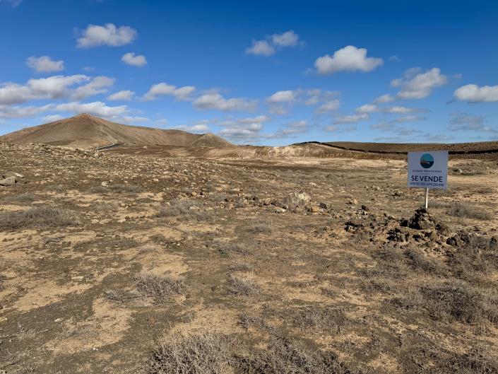 Image No.2-Terrain à vendre à Costa Teguise