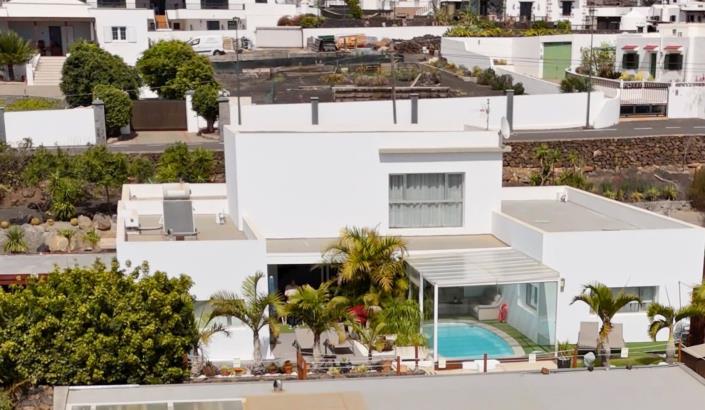 Image No.30-4 Bed Chalet for sale