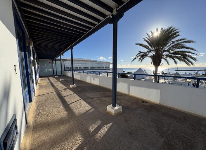 Image No.2-Commercial à vendre à Costa Teguise