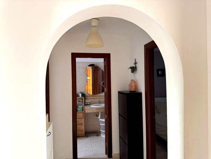 Image No.20-2 Bed Apartment for sale