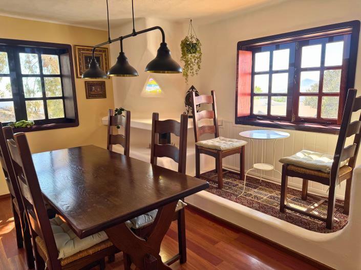 Image No.19-4 Bed Chalet for sale