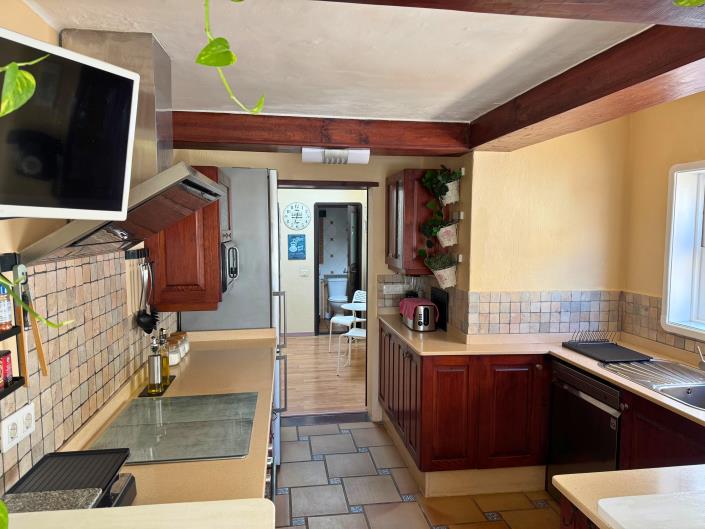 Image No.24-4 Bed Chalet for sale