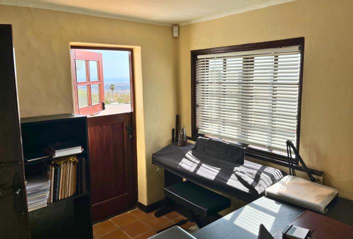 Image No.34-4 Bed Chalet for sale