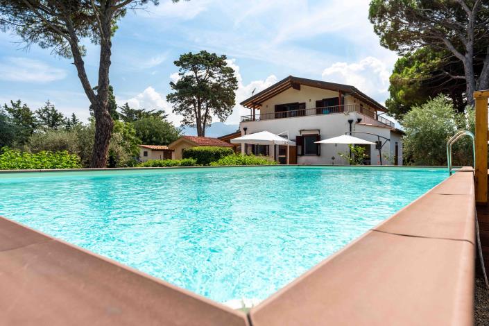 Image No.2-Villa de 4 chambres à vendre à Campofelice di Roccella