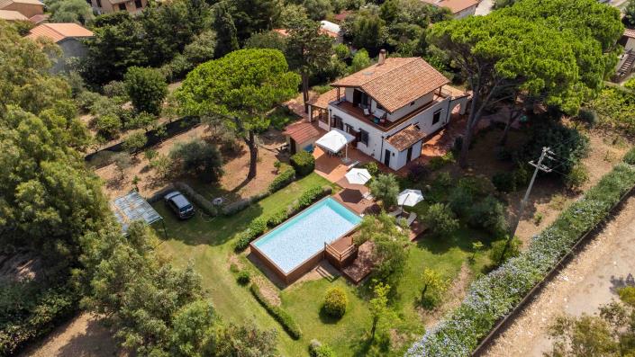 Image No.6-Villa de 4 chambres à vendre à Campofelice di Roccella