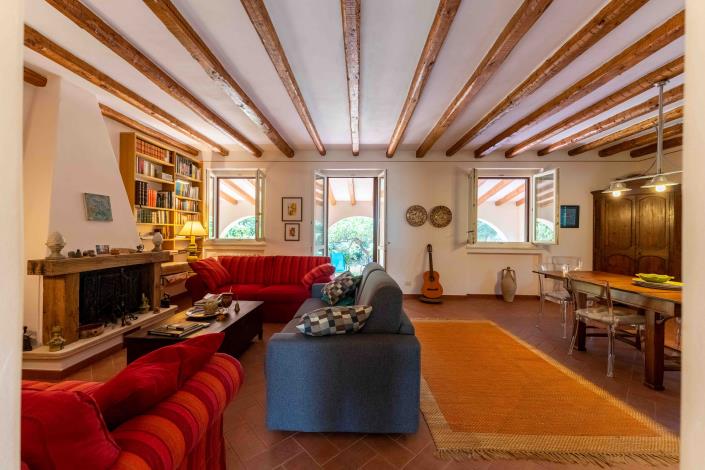 Image No.44-Villa de 4 chambres à vendre à Campofelice di Roccella