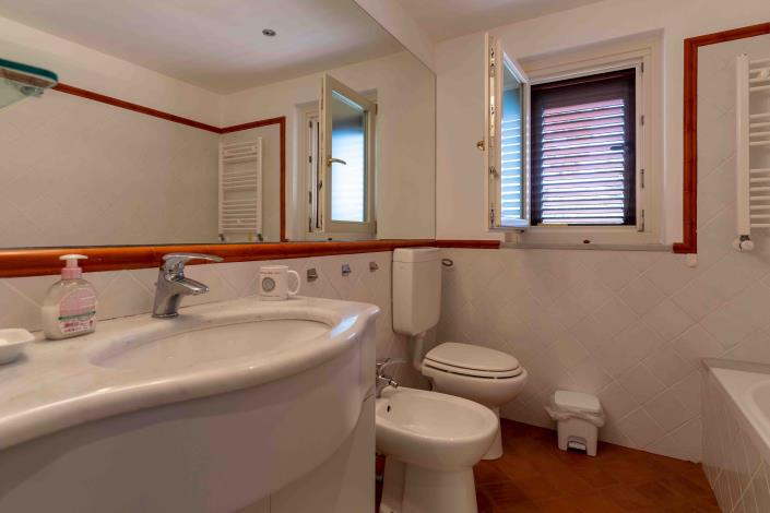 Image No.56-Villa de 4 chambres à vendre à Campofelice di Roccella