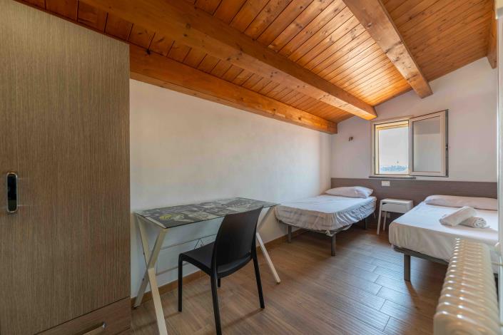 Image No.21-2 Bed Apartment for sale