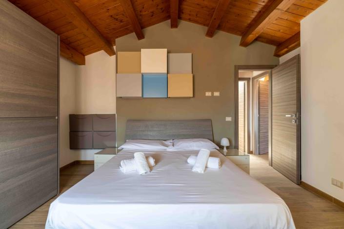 Image No.24-2 Bed Apartment for sale