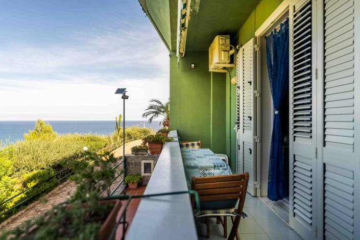 Image No.18-1 Bed Apartment for sale