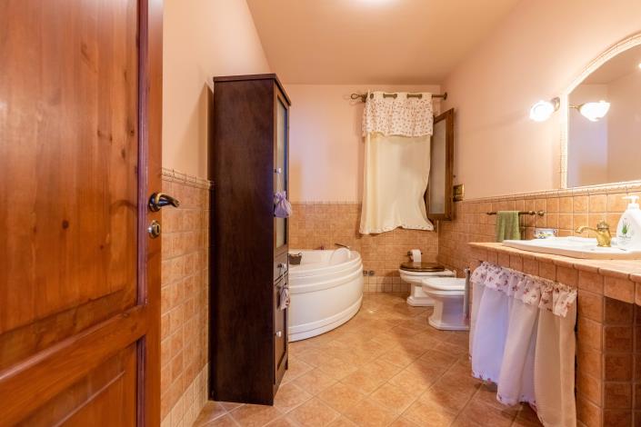 Image No.16-5 Bed Villa for sale