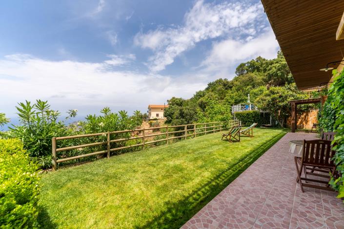 Image No.37-5 Bed Villa for sale