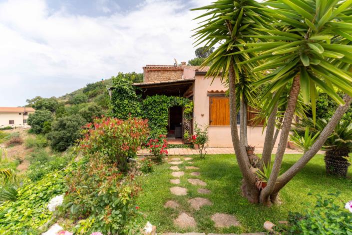 Image No.55-5 Bed Villa for sale