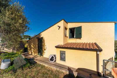 Maison / Villa de 2 chambres à vendre à Cefalù