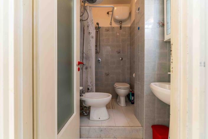 Image No.24-1 Bed Apartment for sale