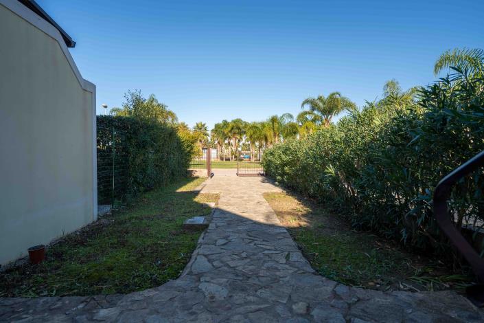 Image No.10-3 Bed Villa / Detached for sale