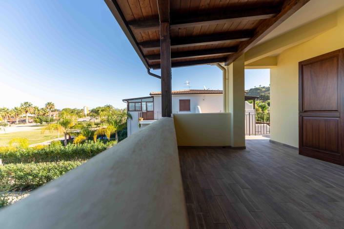 Image No.14-3 Bed Villa / Detached for sale