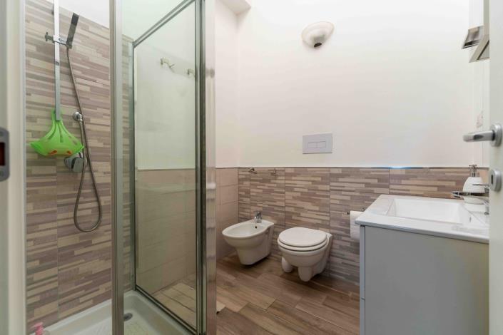 Image No.20-3 Bed Villa / Detached for sale