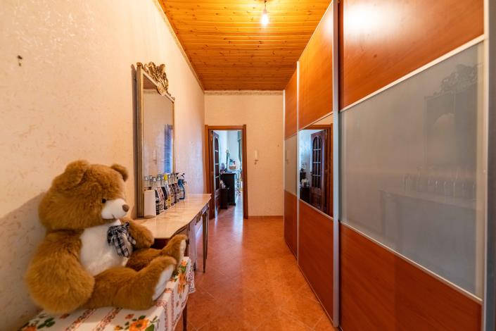 Image No.13-3 Bed House for sale