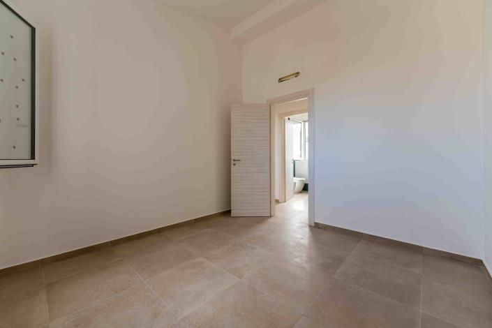 Image No.20-2 Bed Apartment for sale