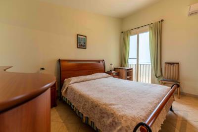 V584Spazionso-e-Luminoso-appartamento-Cefa--14-