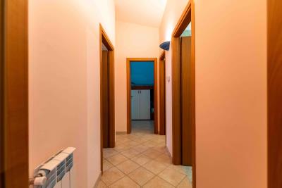 V584Spazionso-e-Luminoso-appartamento-Cefa--17-