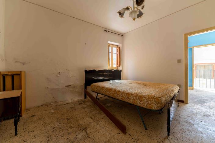 Image No.19-2 Bed Apartment for sale