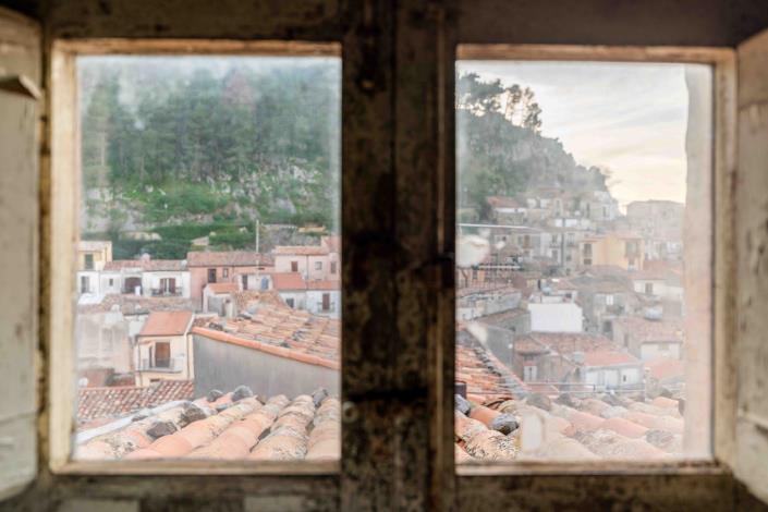 Image No.19-1 Bed House for sale