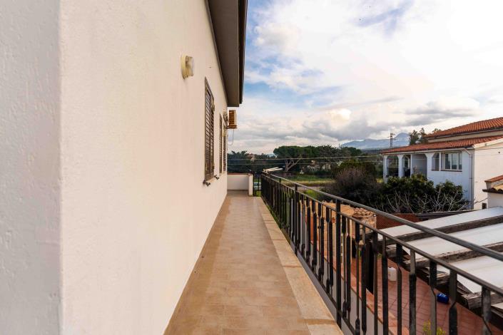 Image No.10-Appartement de 3 chambres à vendre à Campofelice di Roccella