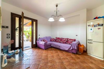 V590-incantevole-residenza-al-piano-terra-con-giardino-privato---14-