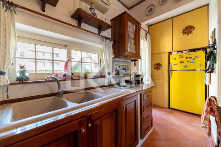 Image No.12-4 Bed Apartment for sale