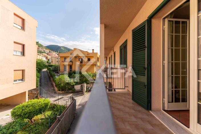 Image No.30-4 Bed Apartment for sale