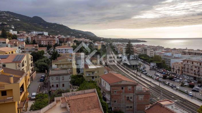 Image No.35-4 Bed Apartment for sale