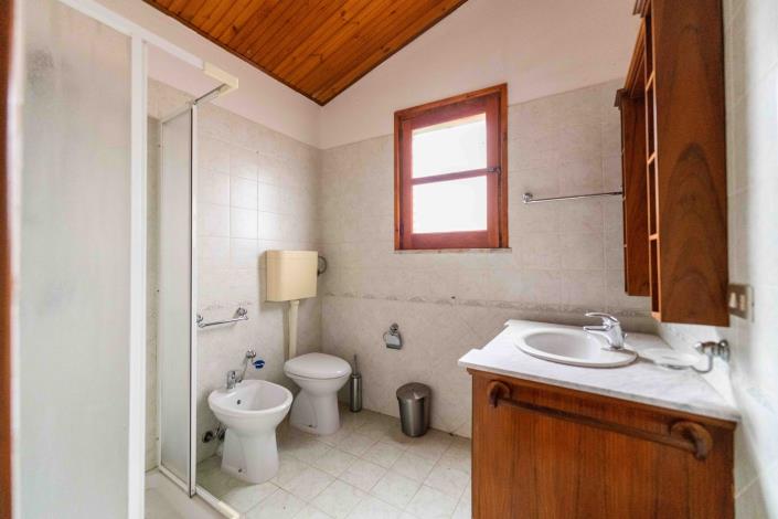 Image No.28-Villa de 5 chambres à vendre à Castelbuono